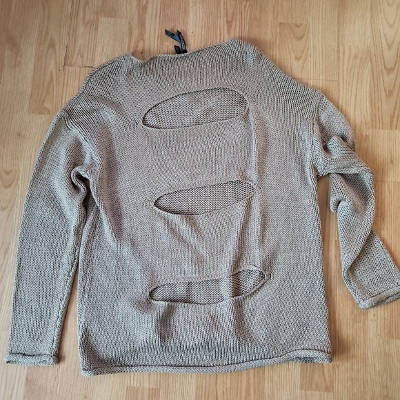 Sweater - Picture 3 of 5